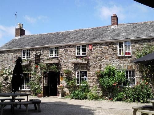 The Crooked Inn - Inn Landrake 외부 사진